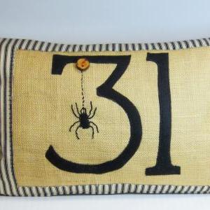 Decorative Kidney Pillow Cushion Cover With Spider..